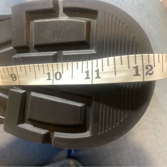 Ecco Black Leather Slip-On Loafers - Picture 14 of 14